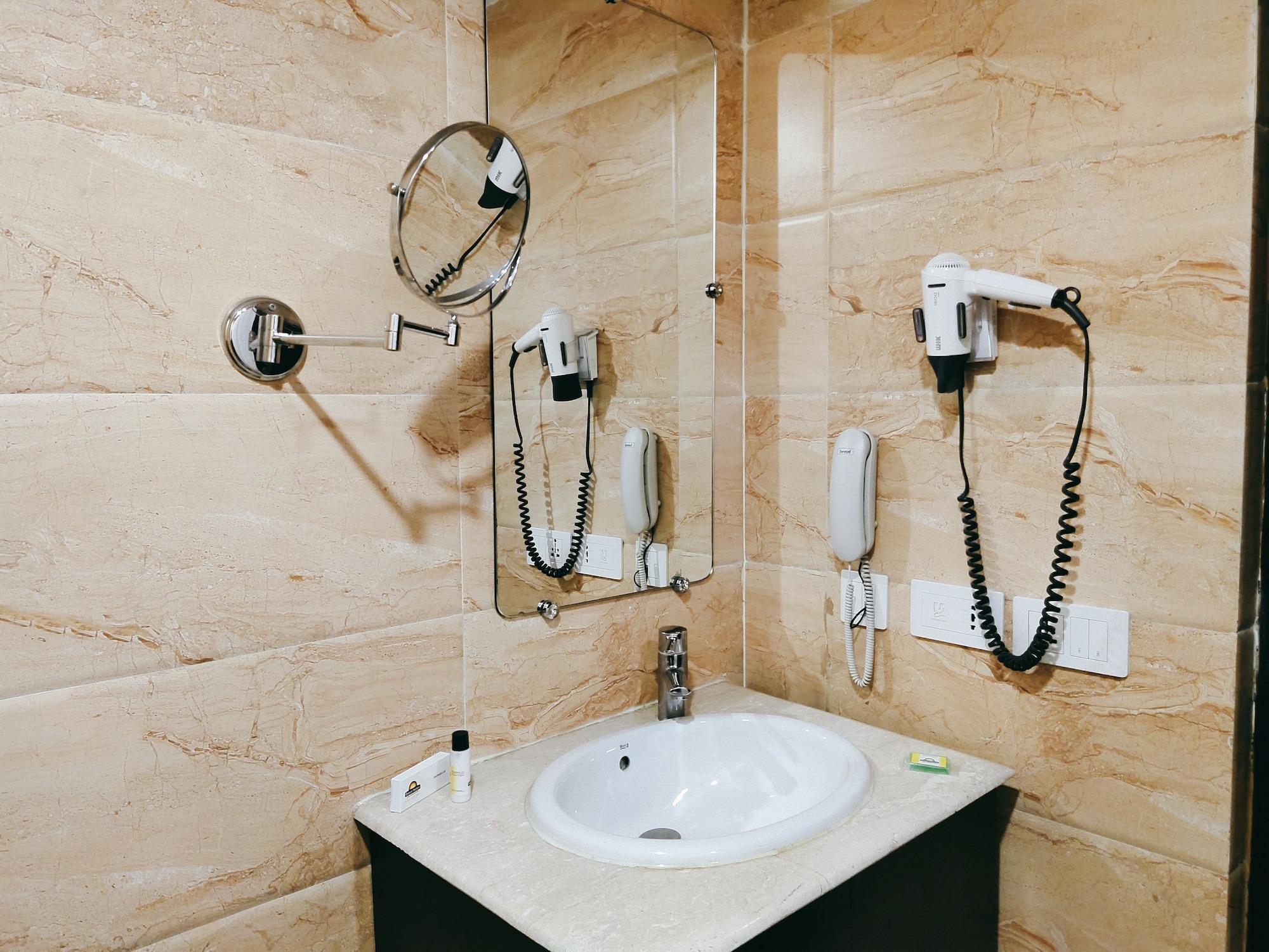 Days Hotel By Wyndham, Jalandhar Esterno foto