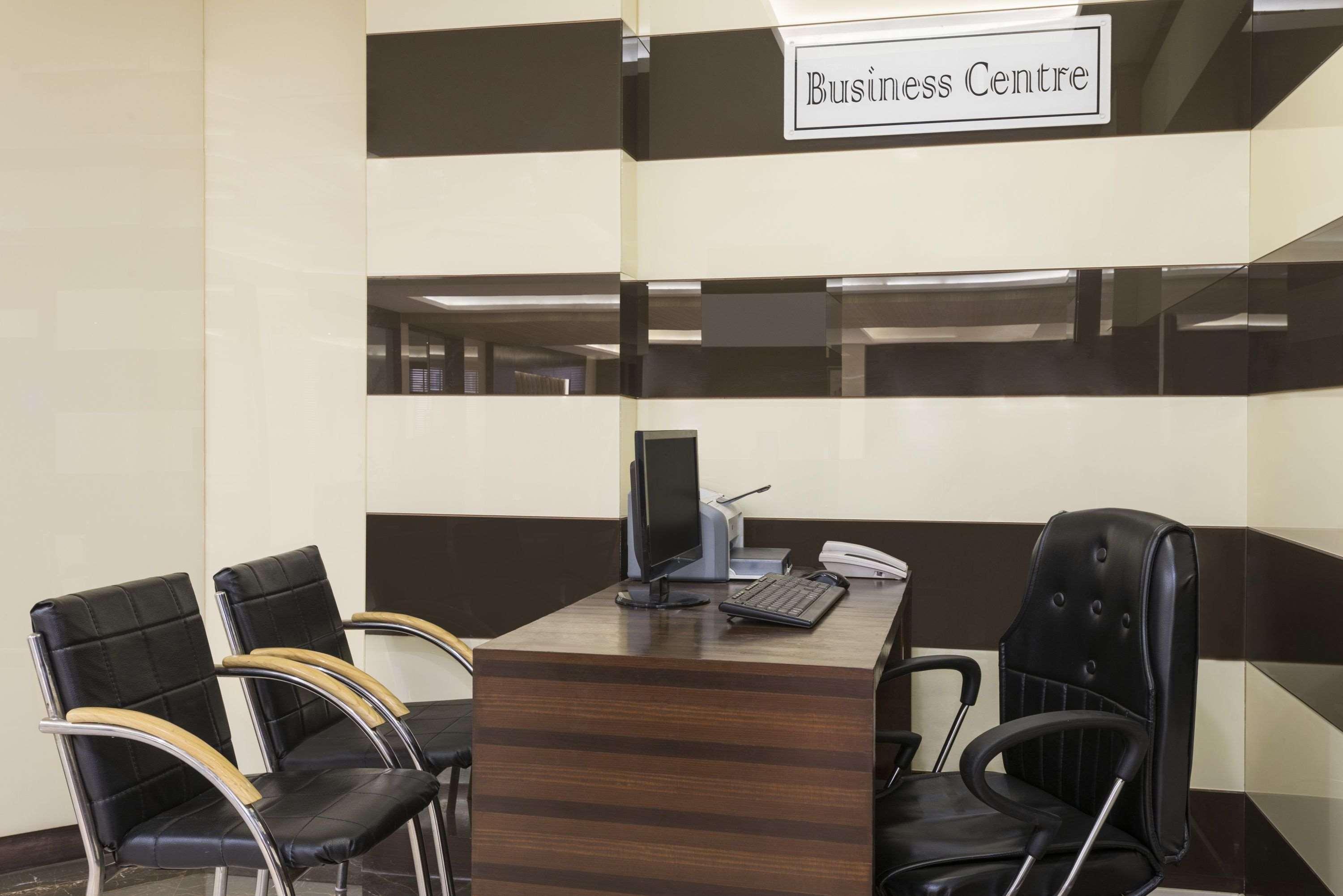 Days Hotel By Wyndham, Jalandhar Esterno foto