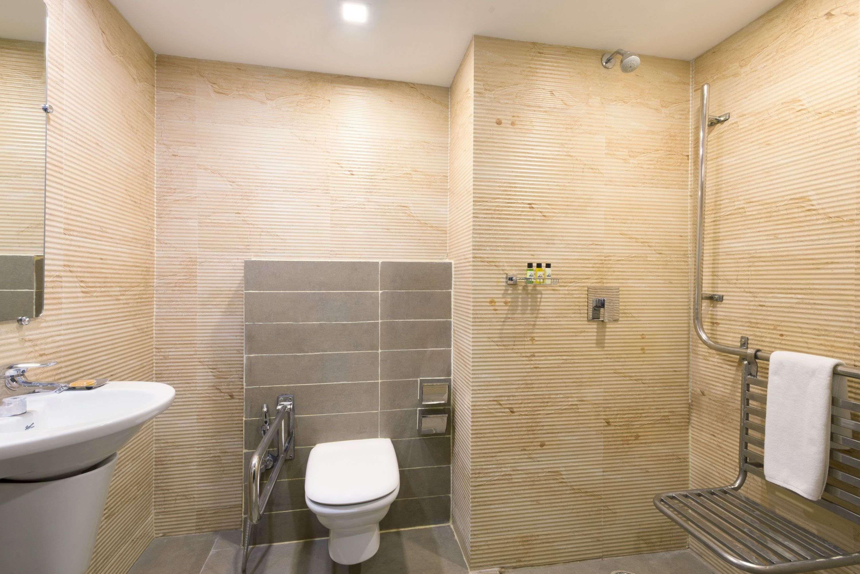 Days Hotel By Wyndham, Jalandhar Esterno foto